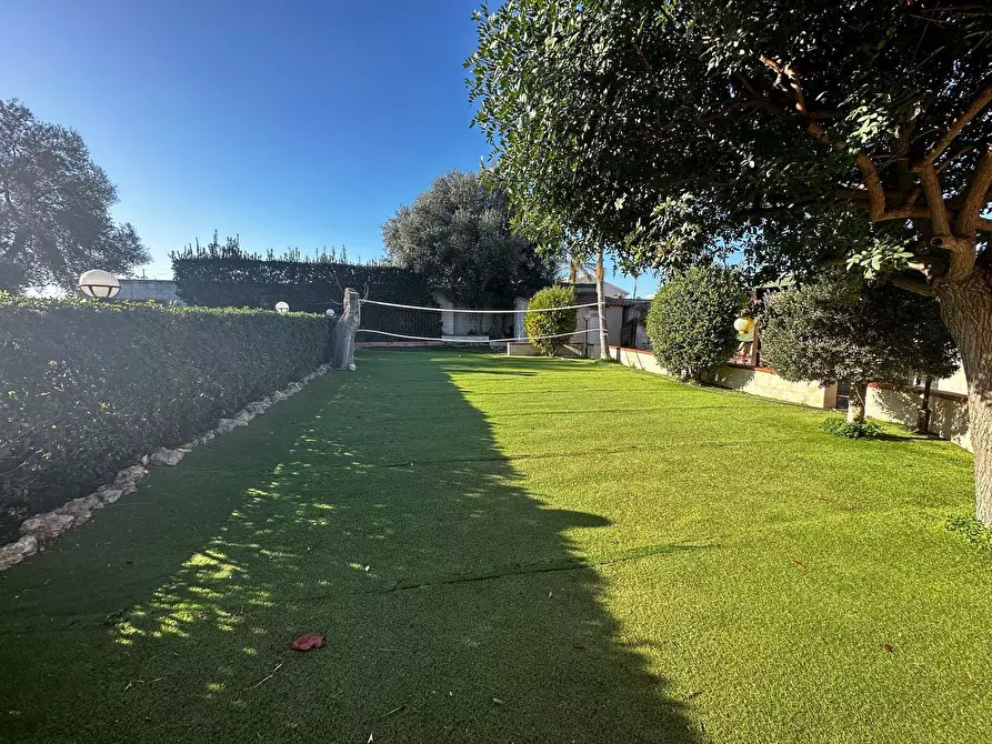 Immagine 10 di Villa in vendita  in Via del Pellicano a Siracusa