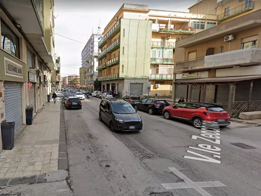 Immagine 1 di Box auto in vendita  in Ronco II a Viale Zecchino a Siracusa