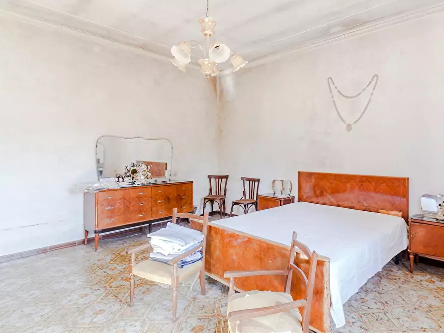 Immagine 11 di Villa in vendita  in Via Leonforte a Siracusa