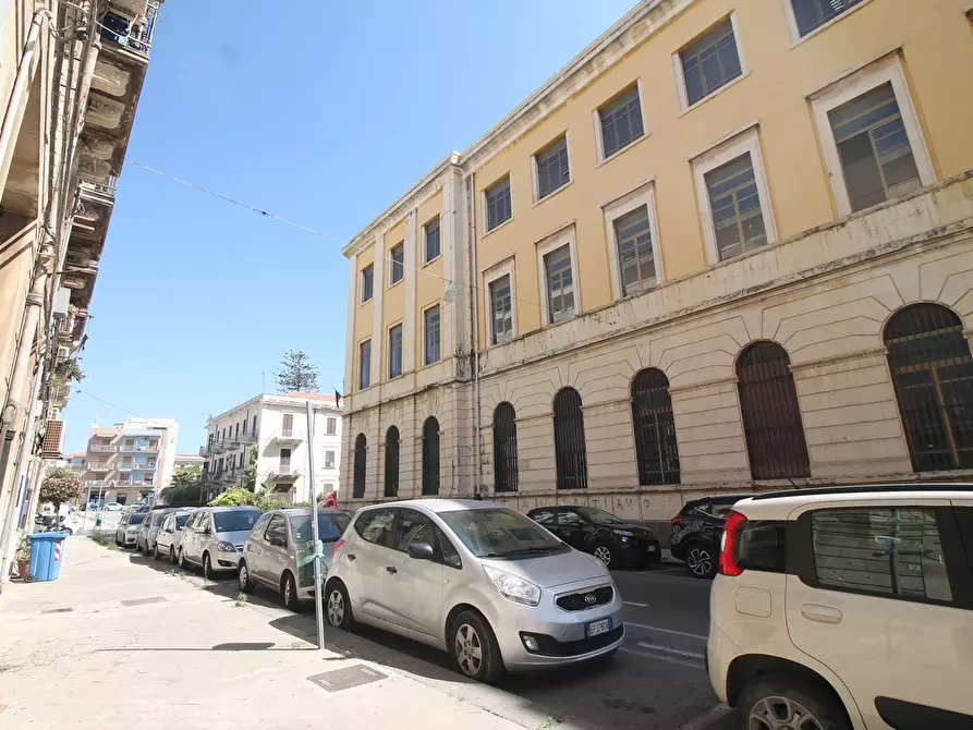 Immagine 2 di Locale commerciale in vendita  in Via Gioberti a Siracusa