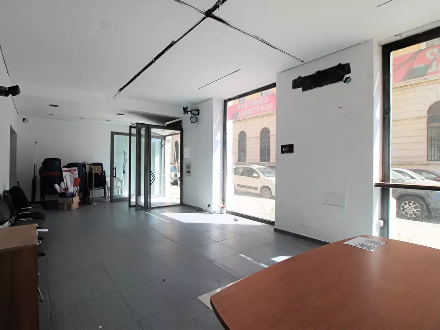 Immagine 7 di Locale commerciale in vendita  in Via Gioberti a Siracusa