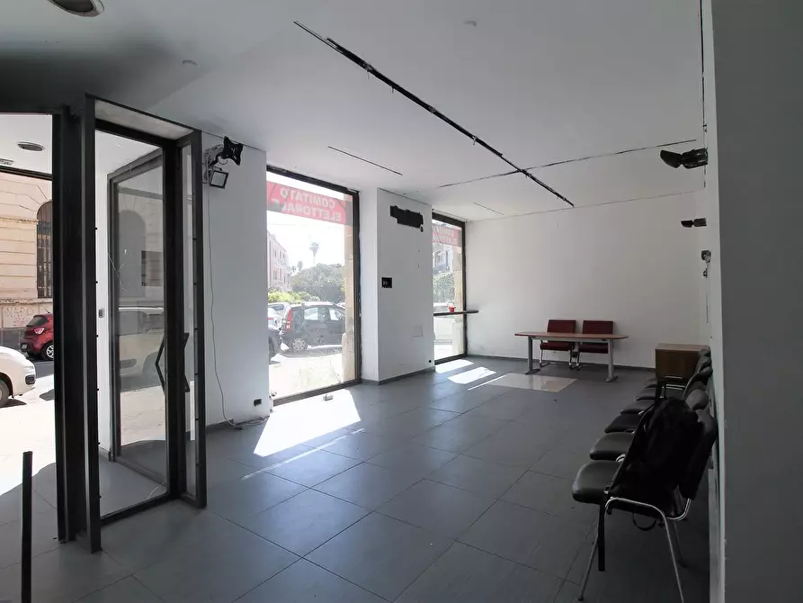 Immagine 14 di Locale commerciale in vendita  in Via Gioberti a Siracusa