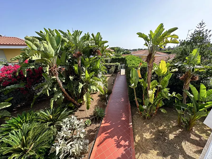 Immagine 21 di Villa in vendita  in Viale dei Lidi a Siracusa