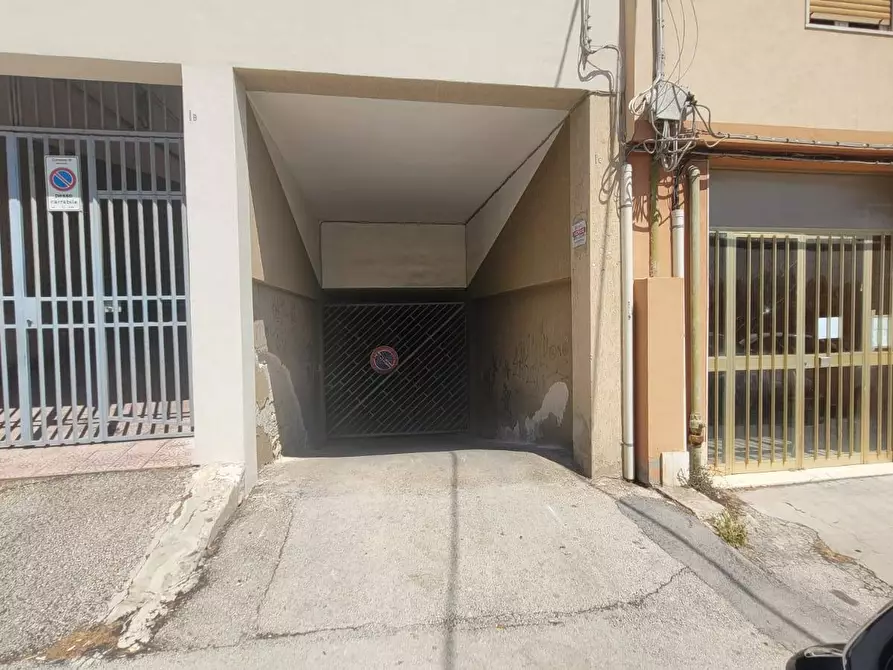 Immagine 1 di Box auto in vendita  in Via Diodoro Siculo a Siracusa