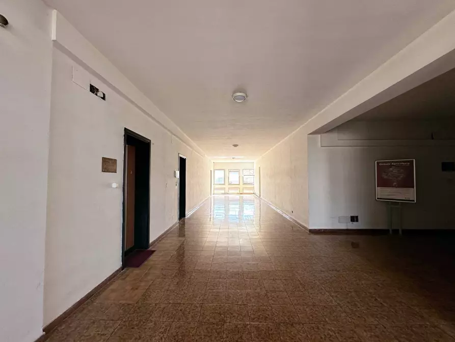 Immagine 13 di Ufficio in vendita  in Viale Teracati a Siracusa