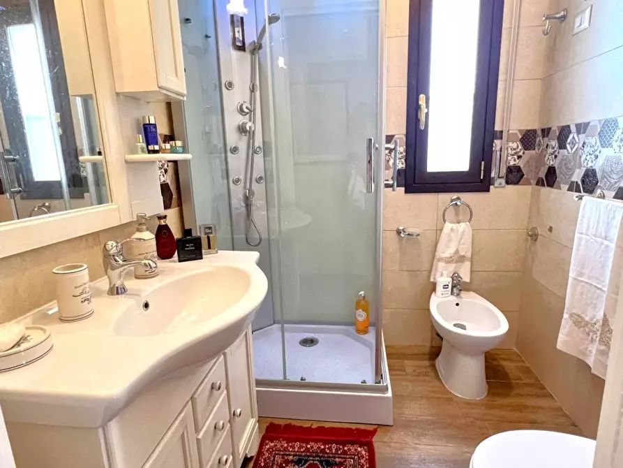 Immagine 24 di Villa in vendita  in Via Isole delle Molucche a Siracusa