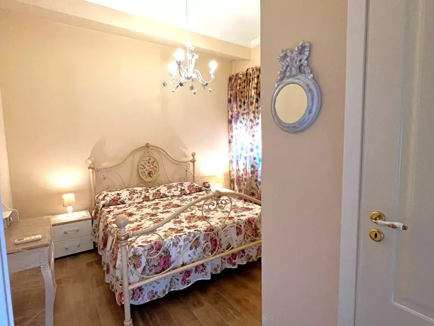 Immagine 25 di Villa in vendita  in Via Isole delle Molucche a Siracusa