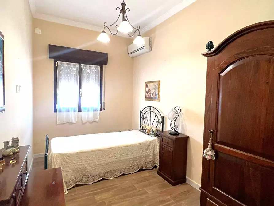 Immagine 27 di Villa in vendita  in Via Isole delle Molucche a Siracusa