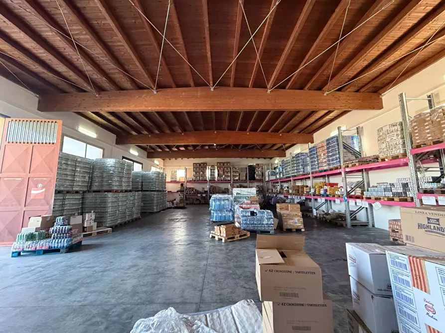 Immagine 3 di Capannone industriale in affitto  in Via Elorina a Siracusa