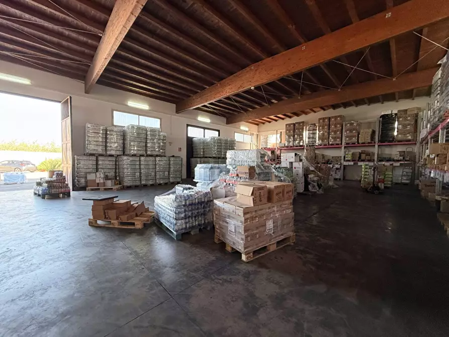 Immagine 5 di Capannone industriale in affitto  in Via Elorina a Siracusa