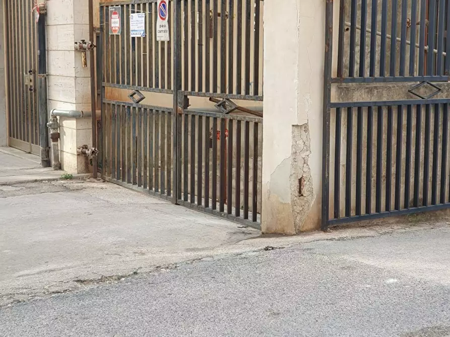 Immagine 1 di Box auto in vendita  in Via bari a Siracusa