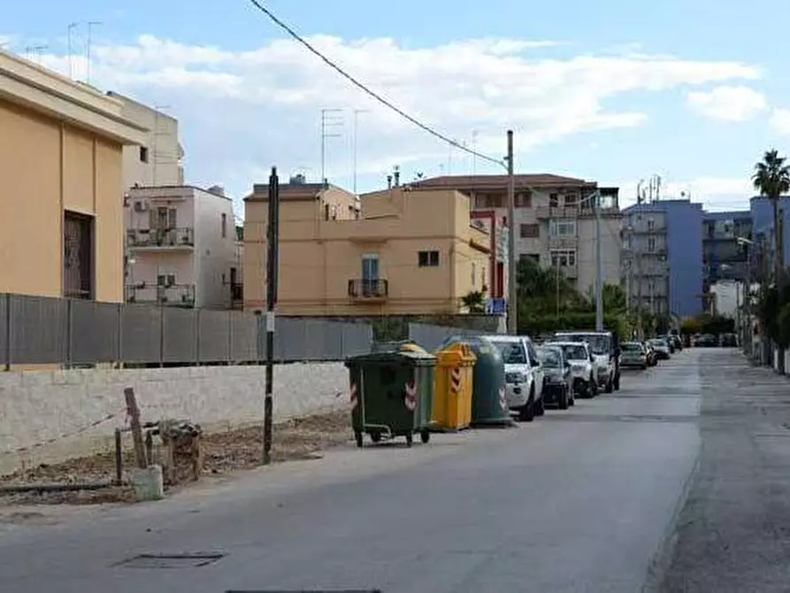 Immagine 1 di Box auto in vendita  in viale grottasanta a Siracusa