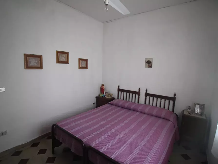 Immagine 11 di Villa in vendita  in Via Diomede a Siracusa