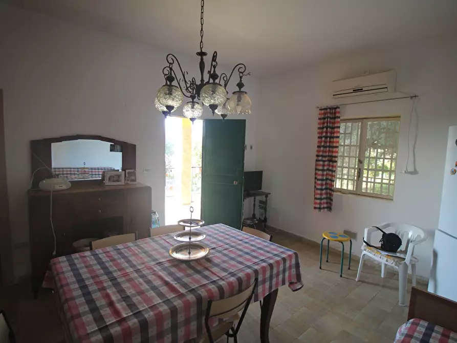 Immagine 12 di Villa in vendita  in Via Diomede a Siracusa