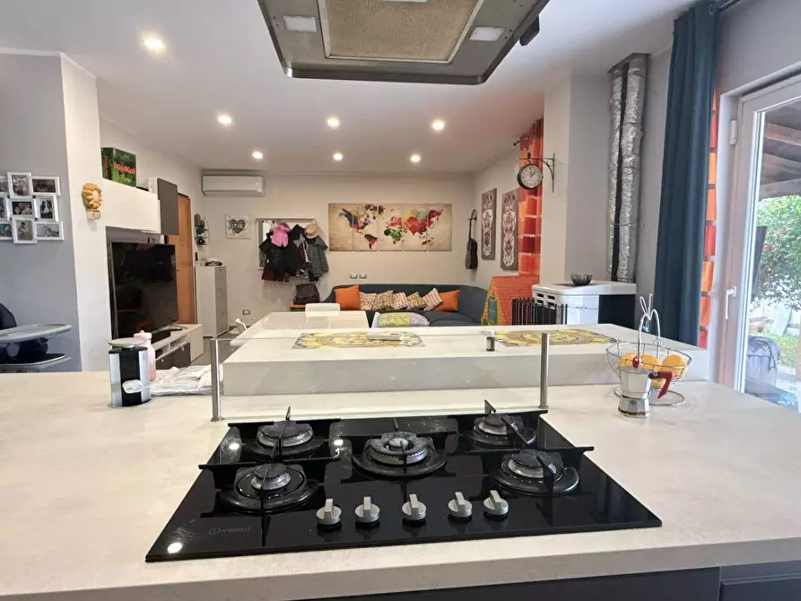 Immagine 7 di Villa in vendita  in Via Volpicelli a Siracusa