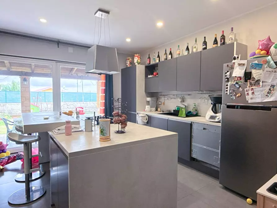 Immagine 10 di Villa in vendita  in Via Volpicelli a Siracusa