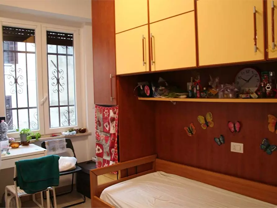 Immagine 14 di Appartamento in vendita  in degli Umiliati a Milano