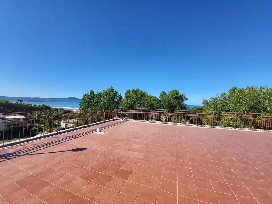 Immagine 18 di Appartamento in vendita  in Via dell'Uguaglianza a Capaccio Paestum