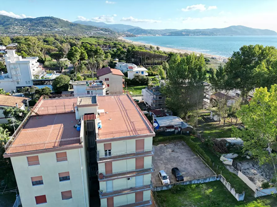 Immagine 6 di Appartamento in vendita  in Via dell'Uguaglianza a Capaccio Paestum