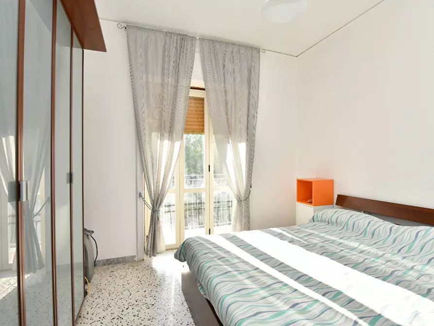 Immagine 12 di Appartamento in vendita  in Via dell'Uguaglianza a Capaccio Paestum