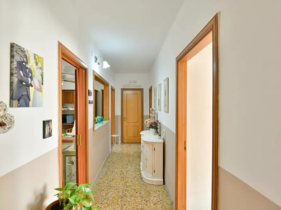 Immagine 3 di Appartamento in vendita  in Via San Marco a Agropoli