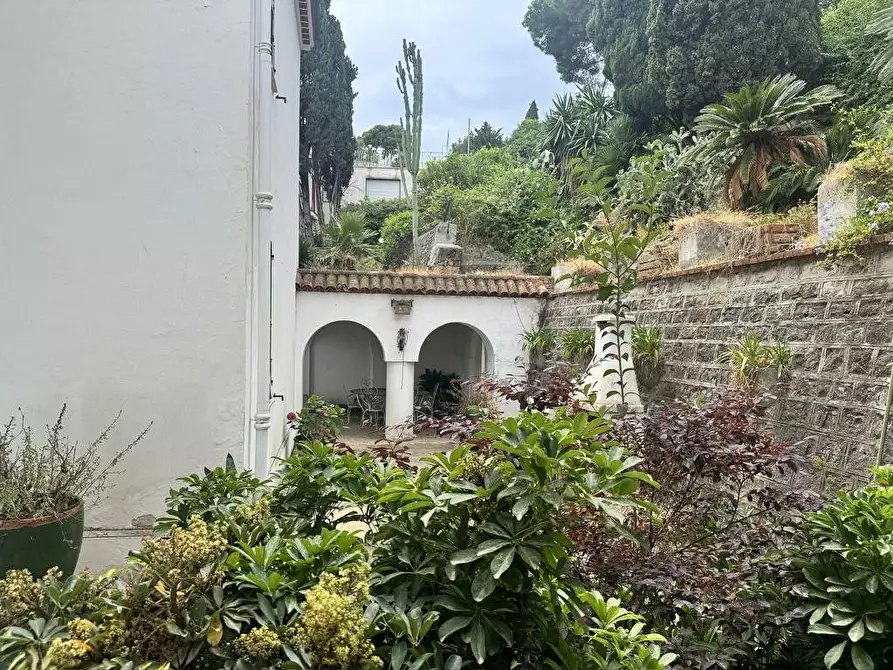 Immagine 4 di Villa in vendita  in via carducci a San Remo