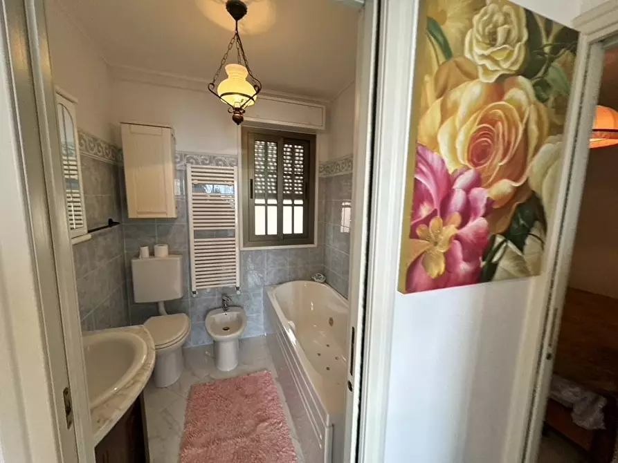 Immagine 26 di Appartamento in vendita  in via cristoforo colombo a Ospedaletti