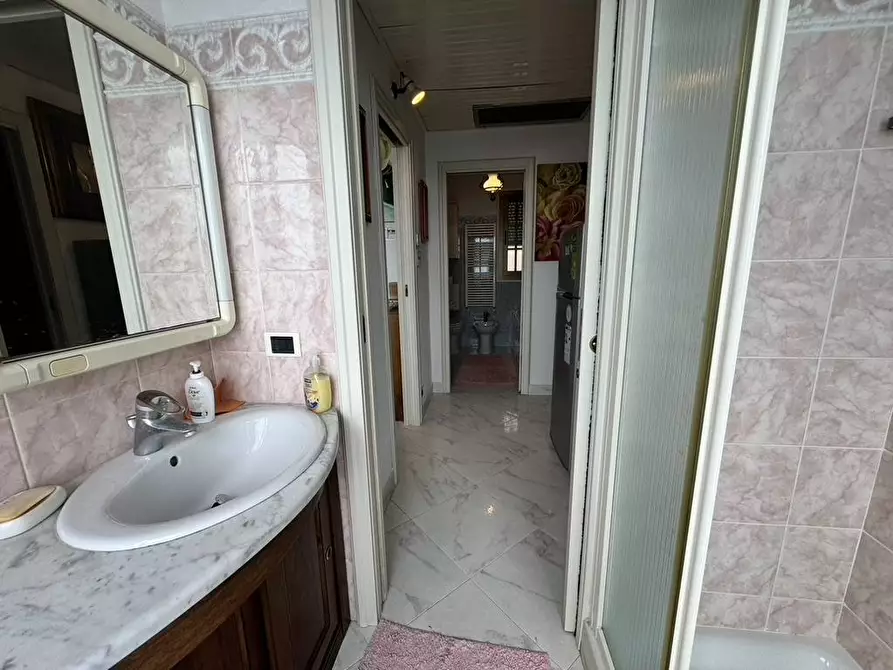 Immagine 28 di Appartamento in vendita  in via cristoforo colombo a Ospedaletti