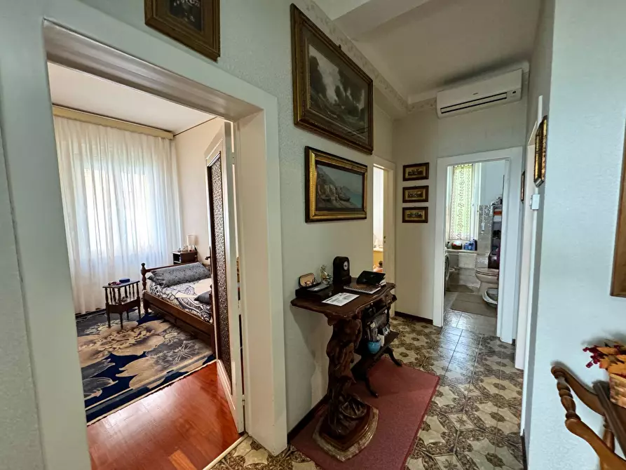 Immagine 6 di Appartamento in vendita  in via xx settembre a Ospedaletti