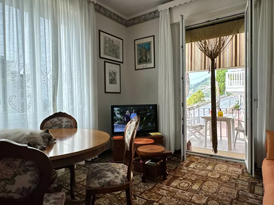 Immagine 10 di Appartamento in vendita  in via xx settembre a Ospedaletti