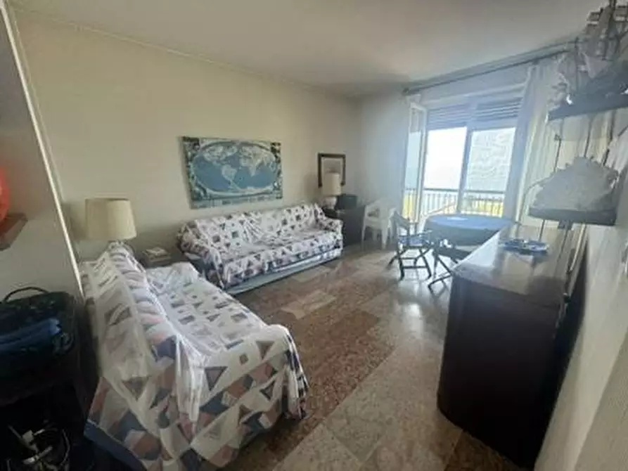 Immagine 10 di Appartamento in vendita  in via delle palme a Ospedaletti