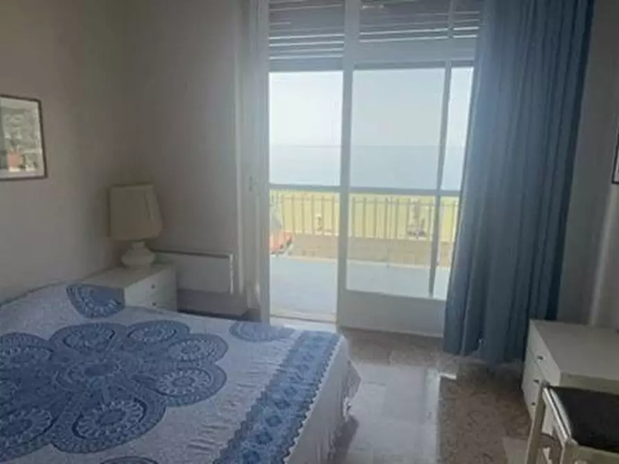 Immagine 14 di Appartamento in vendita  in via delle palme a Ospedaletti