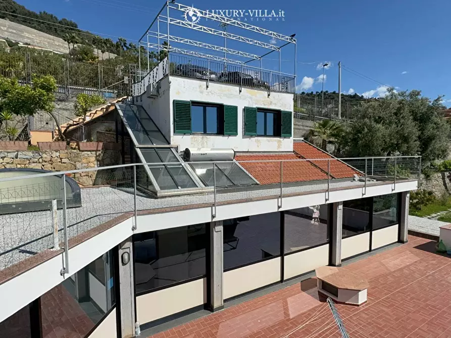 Immagine 16 di Villa in vendita  in strada termini a Ospedaletti