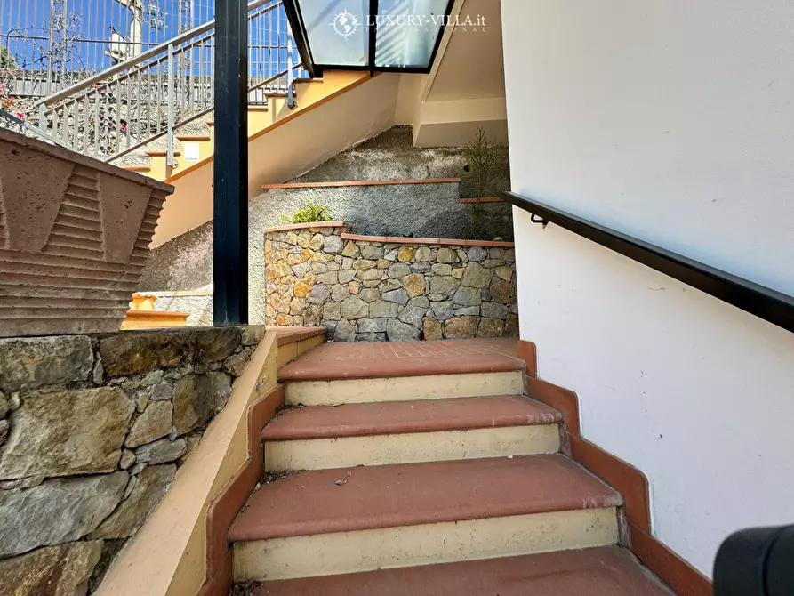 Immagine 19 di Villa in vendita  in strada termini a Ospedaletti