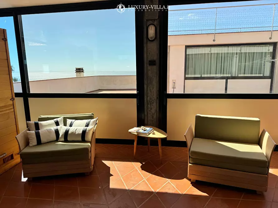 Immagine 23 di Villa in vendita  in strada termini a Ospedaletti