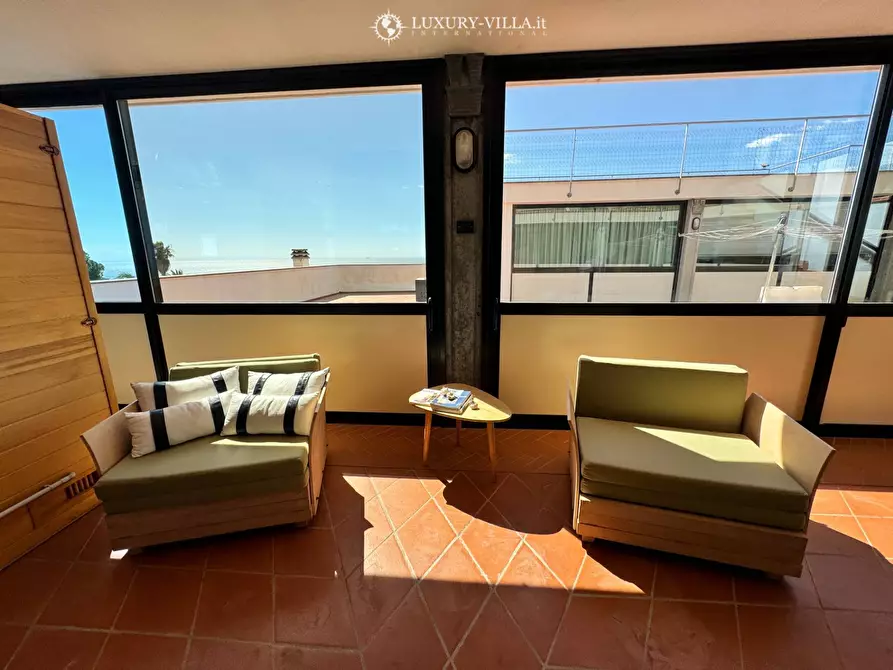 Immagine 24 di Villa in vendita  in strada termini a Ospedaletti