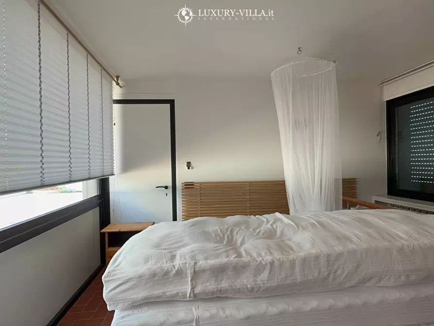 Immagine 27 di Villa in vendita  in strada termini a Ospedaletti