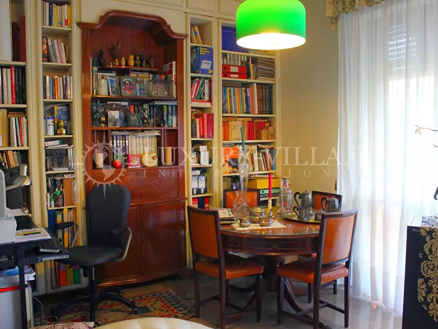 Immagine 4 di Appartamento in vendita  in via carducci a San Remo