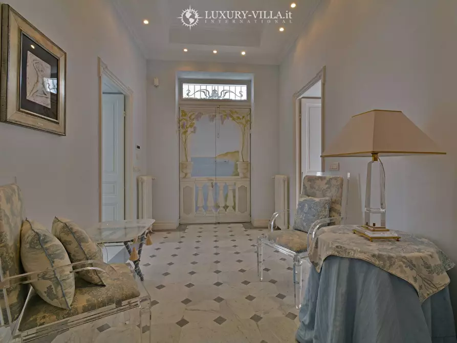 Immagine 21 di Villa in vendita  in corso garibaldi a Ospedaletti