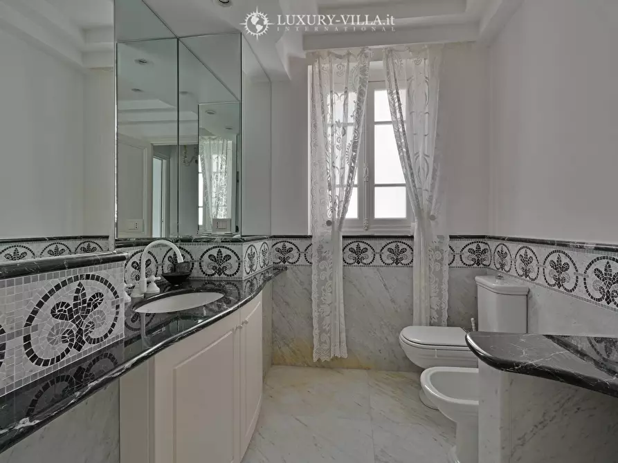 Immagine 22 di Villa in vendita  in corso garibaldi a Ospedaletti