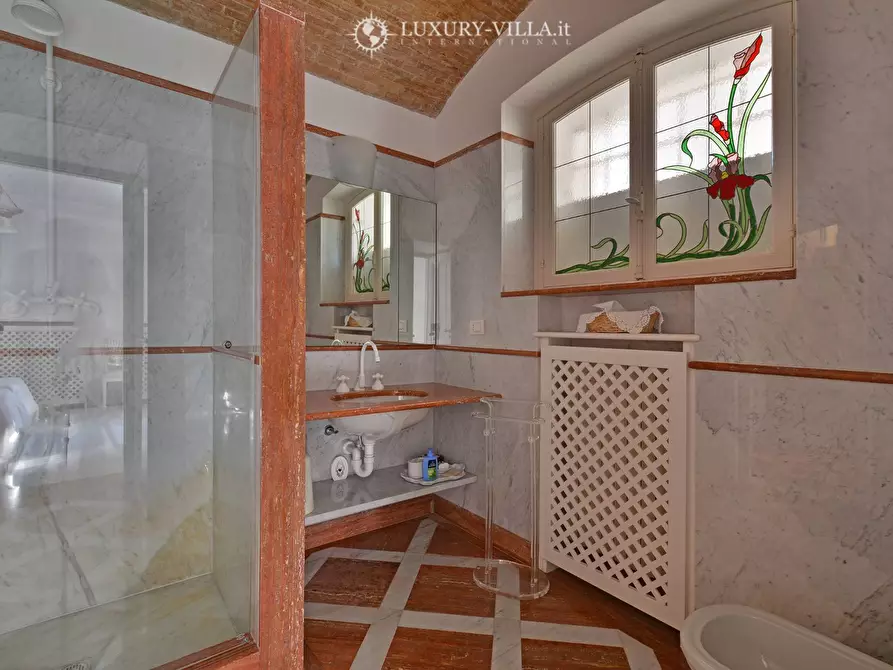 Immagine 24 di Villa in vendita  in corso garibaldi a Ospedaletti