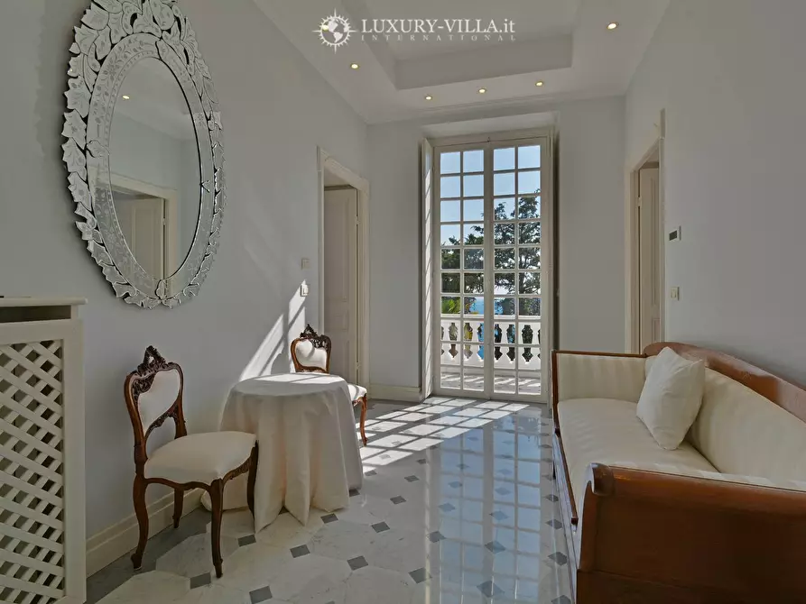 Immagine 28 di Villa in vendita  in corso garibaldi a Ospedaletti