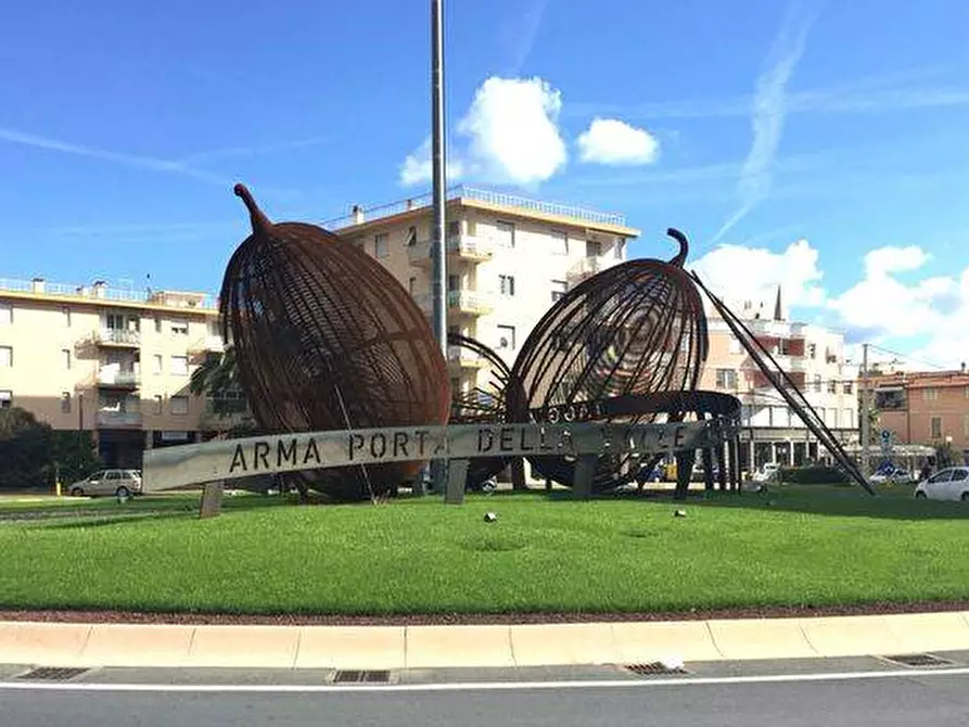 Immagine 1 di Villa in vendita  in via san francesco a Taggia