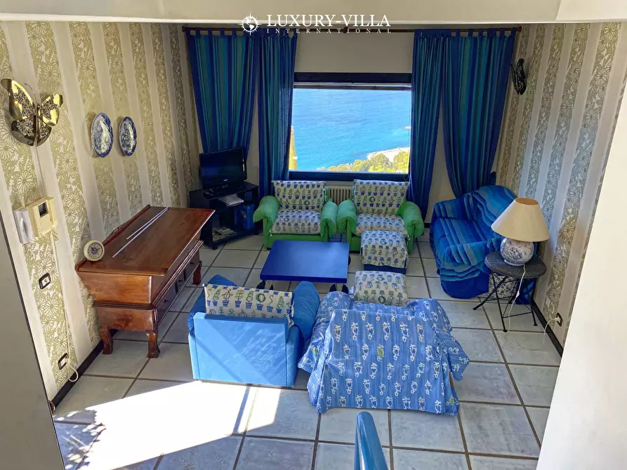 Immagine 10 di Villa in vendita  in strada provinciale 80 a San Remo