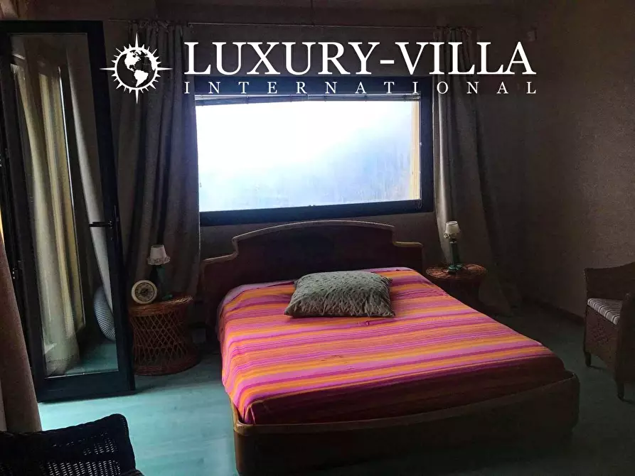 Immagine 17 di Villa in vendita  in strada provinciale 80 a San Remo