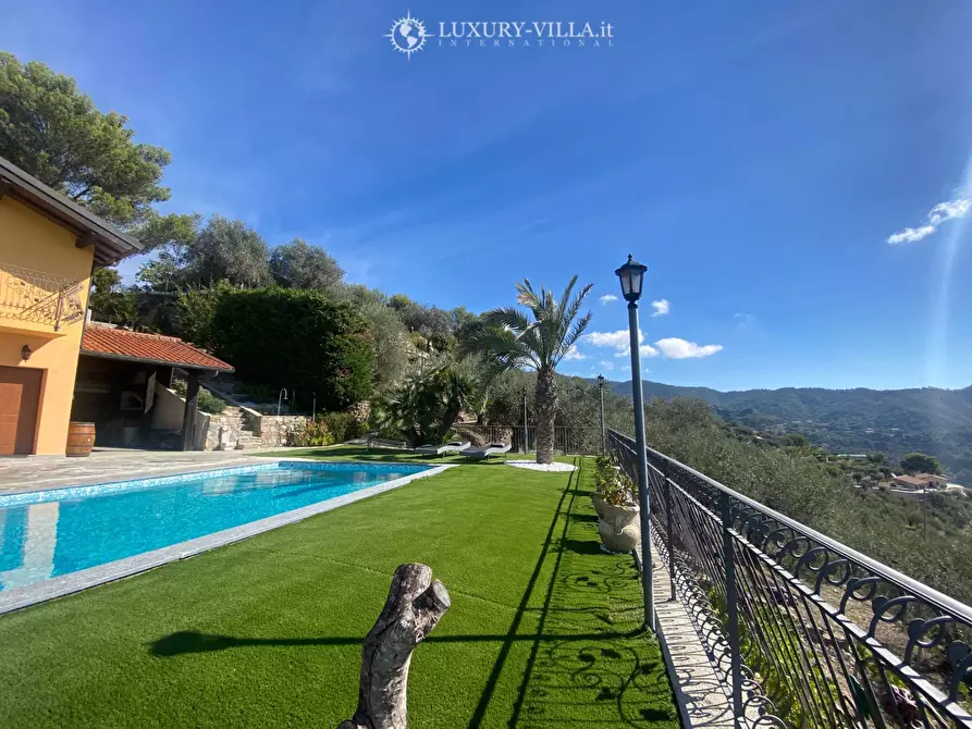 Immagine 8 di Villa in vendita  in strada mergai a Vallebona