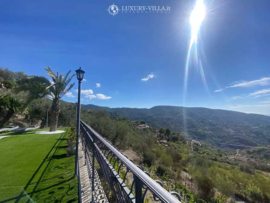 Immagine 9 di Villa in vendita  in strada mergai a Vallebona