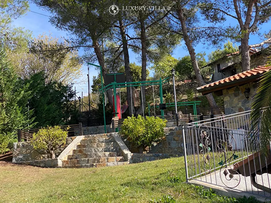 Immagine 12 di Villa in vendita  in strada mergai a Vallebona