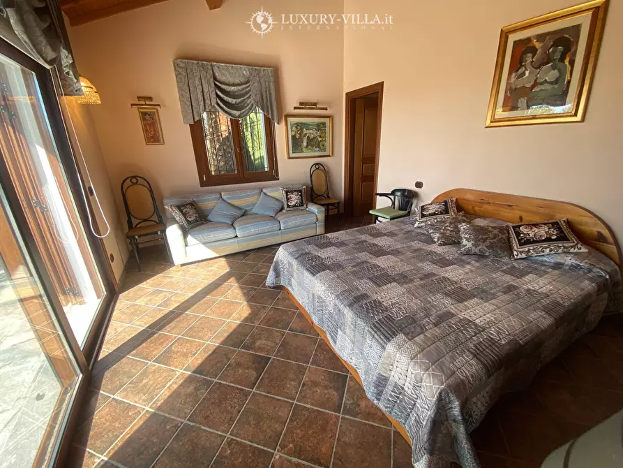 Immagine 20 di Villa in vendita  in strada mergai a Vallebona