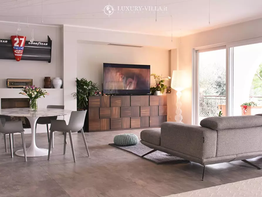 Immagine 6 di Villa in vendita  in strada martina noce a Ospedaletti